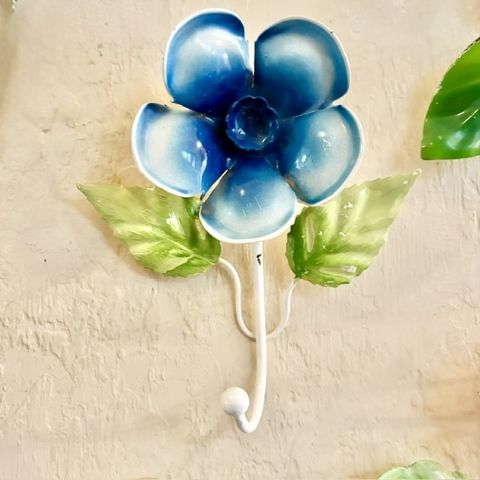 Vintage Italian Flower Hook