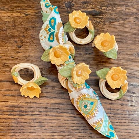 Vintage Napkin Rings Ceramic (6)