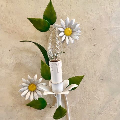 French Daisy Sconce