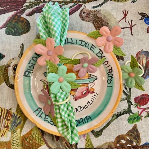 Vintage Tole Napkin Rings Flowers (6)